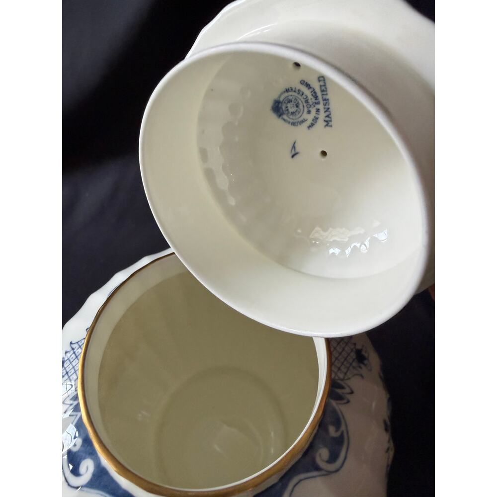 Royal Worcester Mansfield Blue & White Tea Set  Teapot, Creamer & Sugar  England - Picture 7 of 8